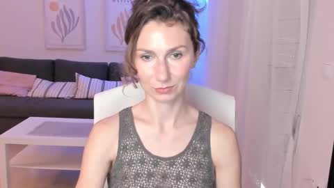 Snapshot of shesleepsnaked chatting on March 12, 5:17 pm shesleepsnaked online show from March 12, 5:17 pm