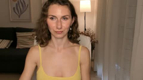 Snapshot of shesleepsnaked chatting on February 5, 5:43 pm shesleepsnaked online show from February 5, 5:43 pm
