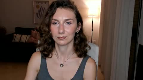 Snapshot of shesleepsnaked chatting on January 10, 6:17 pm shesleepsnaked online show from January 10, 6:17 pm