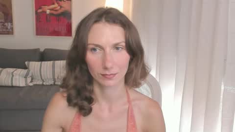 Snapshot of shesleepsnaked chatting on October 9, 5:17 pm shesleepsnaked online show from October 9, 5:17 pm