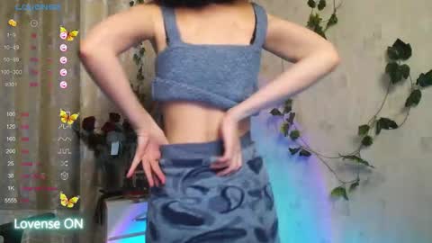 Snapshot of sheslike_firstlove chatting on September 29, 5:51 pm Vanessa online show from September 29, 5:51 pm