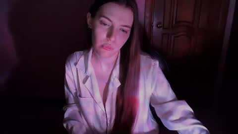 shiraha___rafieru online show from July 22, 9:27 pm