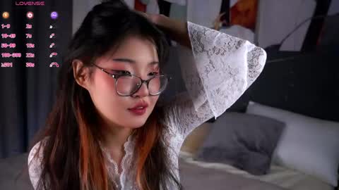 Naomi online show from May 14, 11:38 am