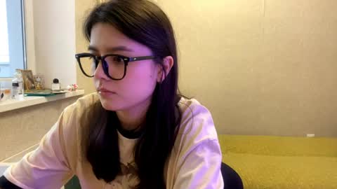 Marie online show from May 28, 1:20 pm