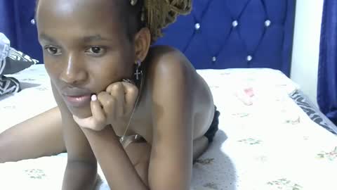 Snapshot of shugar7260 chatting on February 4, 12:00 pm shugar7260 online show from February 4, 12:00 pm