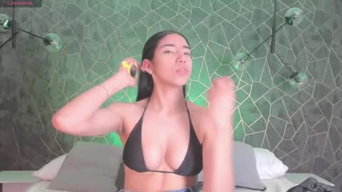 ZUMY ANGELS online show from October 26, 6:20 am