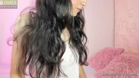 Snapshot of shy_angel_30 chatting on February 17, 3:22 pm Angel online show from February 17, 3:22 pm