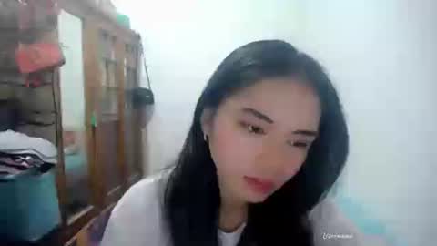shy_innocent_girl online show from July 26, 1:30 pm