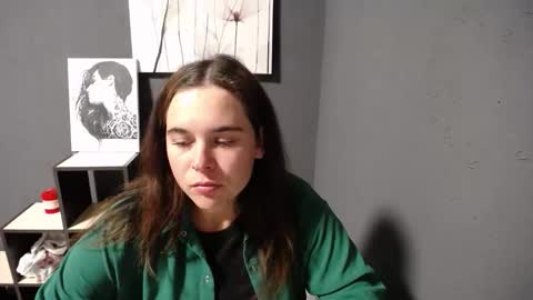 shy_lil online show from September 9, 7:41 am