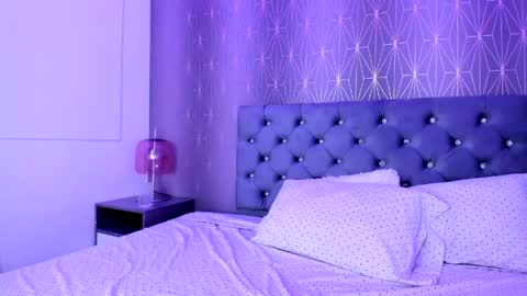 shy_nala online show from April 29, 2:37 am