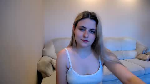 shy_sabrina_ online show from June 15, 2:50 pm