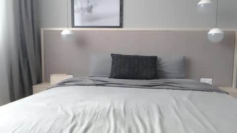 shy_schoolgirl_ online show from September 13, 9:28 am