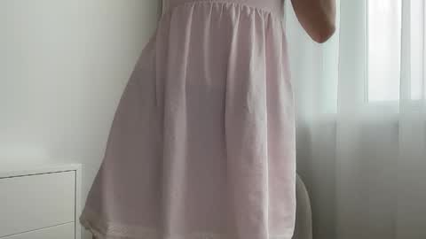 shy_schoolgirl_ online show from June 8, 7:20 am