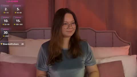 ShyMariam online show from July 25, 6:37 pm
