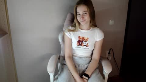 Lea online show from November 10, 12:00 pm