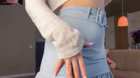 Aurora online show from February 20, 6:17 am