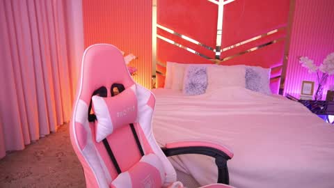 shyy_jany online show from June 5, 1:39 pm