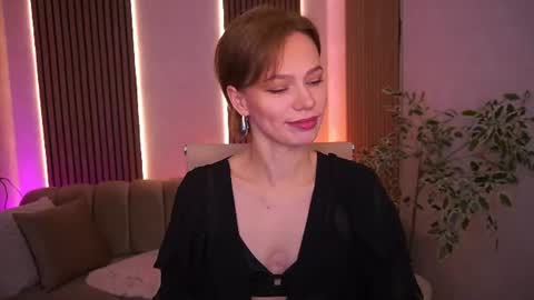 shyysiren online show from July 28, 7:28 am