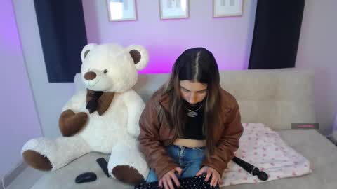 Sia online show from February 7, 10:46 pm