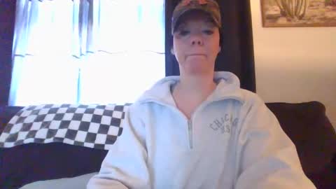 Snapshot of sidneyraee chatting on December 16, 7:32 pm Mrs. St. Patrickk online show from December 16, 7:32 pm