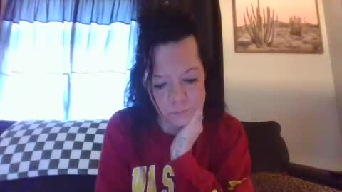 Snapshot of sidneyraee chatting on December 3, 7:33 pm Mrs. St. Patrickk online show from December 3, 7:33 pm