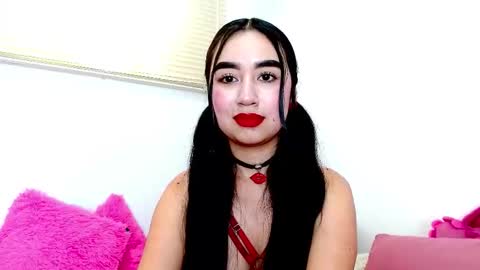 Amber online show from February 14, 5:15 pm