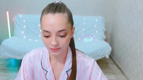 Sienna Mia online show from May 29, 6:17 pm