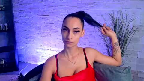 sierrafaye online show from July 26, 6:10 am