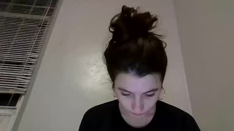 sierranovaa online show from February 10, 11:52 pm