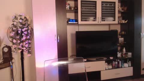 Snapshot of silenaa_sloussen chatting on October 10, 5:34 am silenaa_sloussen online show from October 10, 5:34 am