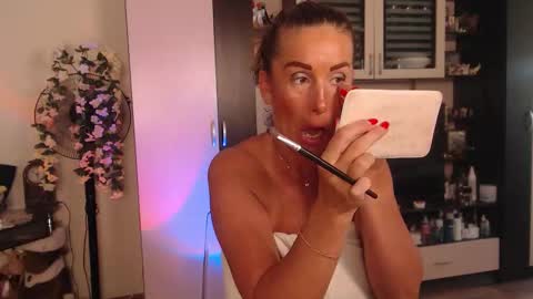 Snapshot of silenaa_sloussen chatting on September 30, 5:13 am silenaa_sloussen online show from September 30, 5:13 am