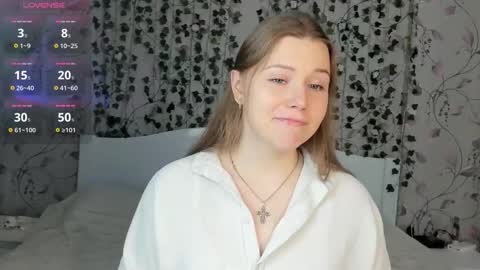 Chloe online show from November 17, 4:57 am