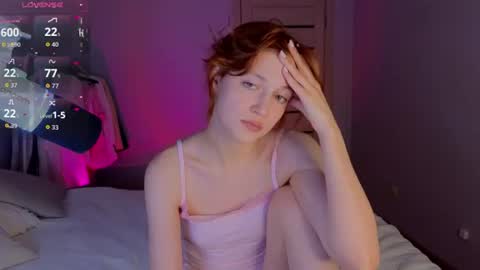 silly___woman online show from July 21, 8:09 pm