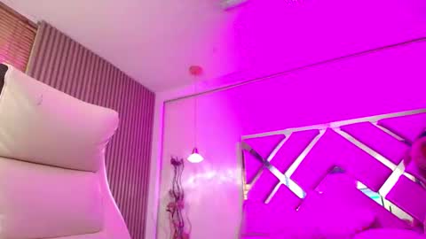 SIlvana  online show from November 13, 1:54 pm