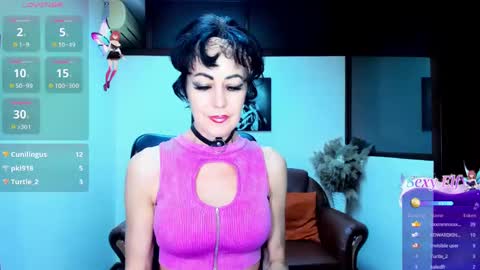 Snapshot of silvia_wallec chatting on February 7, 5:29 pm Silvia Wallec online show from February 7, 5:29 pm