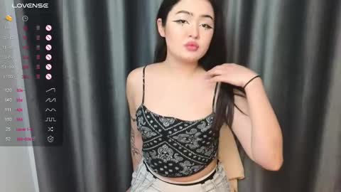 simona__si online show from December 6, 1:11 pm