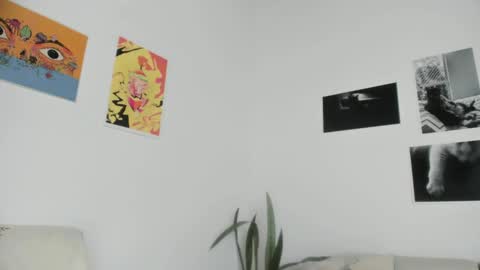 Sim. online show from January 9, 6:57 pm