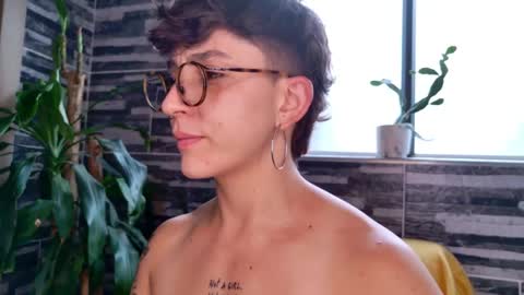 Sim. online show from March 4, 6:07 pm