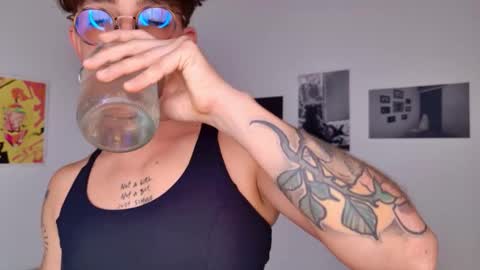 Sim. online show from November 22, 7:49 pm