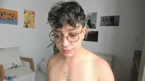 Sim. online show from December 25, 4:22 pm