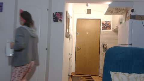 simyhvn online show from March 3, 5:05 am