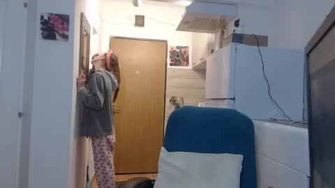 simyhvn online show from February 24, 5:09 am