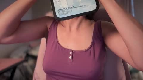 Sindra online show from October 25, 7:10 pm