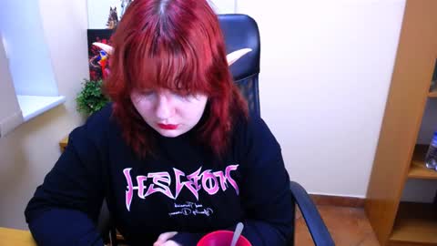 Mina online show from October 21, 7:45 am