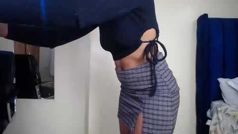 Snapshot of siri_saru chatting on December 19, 12:45 am Deey online show from December 19, 12:45 am