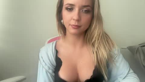 Sisi Bunny online show from July 13, 3:57 pm