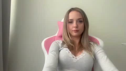Sisi Bunny online show from June 13, 11:07 am