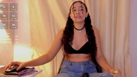 Shopia online show from April 1, 7:00 pm