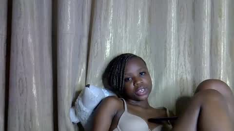 shannie online show from November 27, 12:57 am