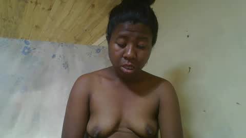 Snapshot of sitraka93 chatting on October 14, 4:09 pm Sitraka online show from October 14, 4:09 pm
